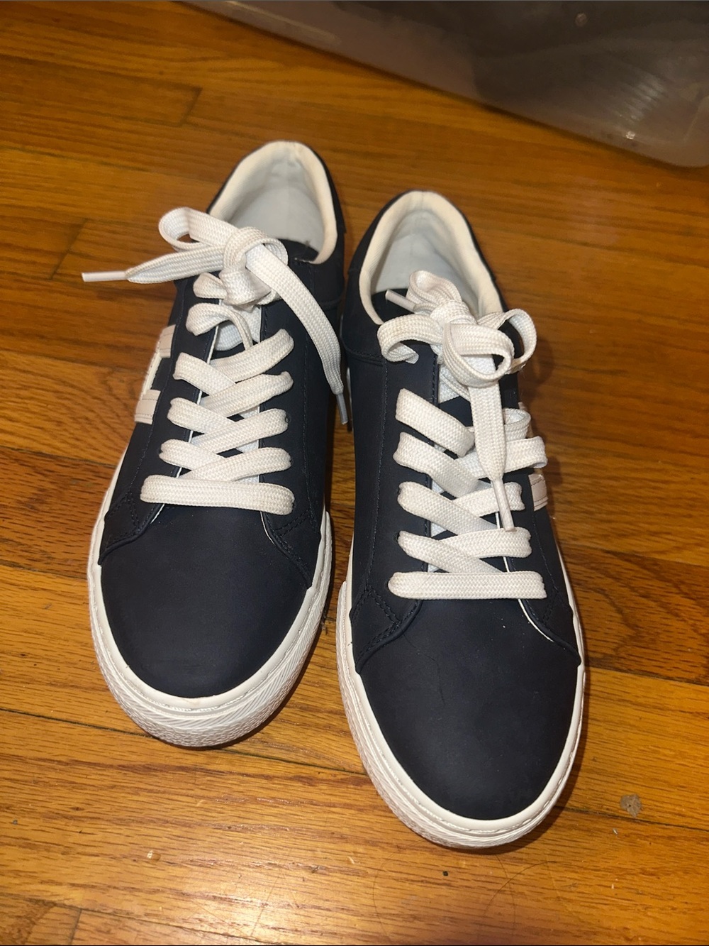 Tommy Hilfiger Navy and White Women's Sneakers 7.5